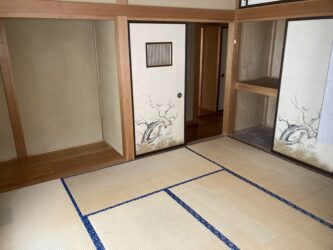 11.1F 寝室(和室８帖)